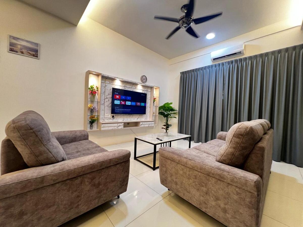 Casa For 13 Pax Ipoh